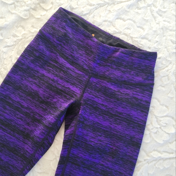 Zella Capri Leggings - Picture 5 of 6